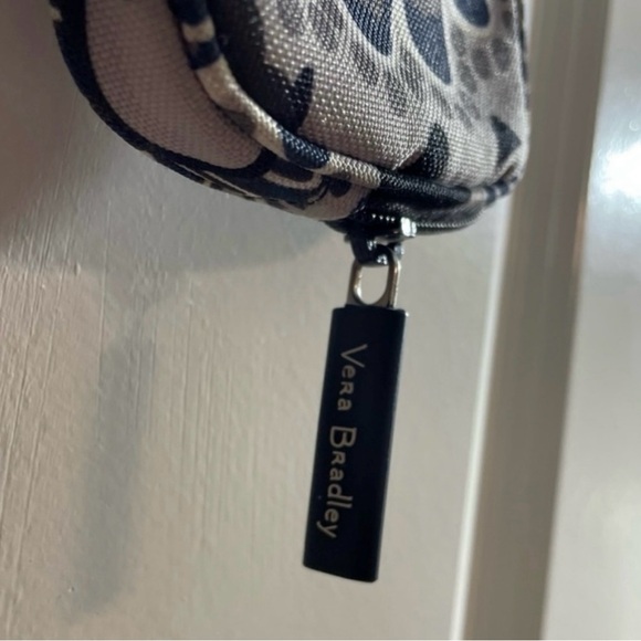 Vera Bradley Wristlet NWOT - Picture 4 of 6